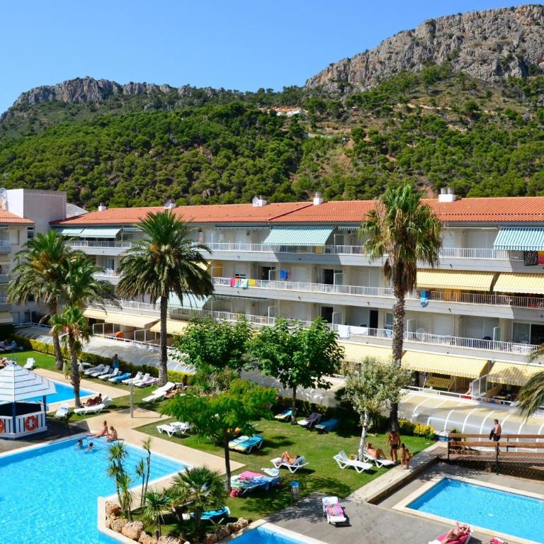 Illa Mar Dor 138 - Apartment with Pool View - 2