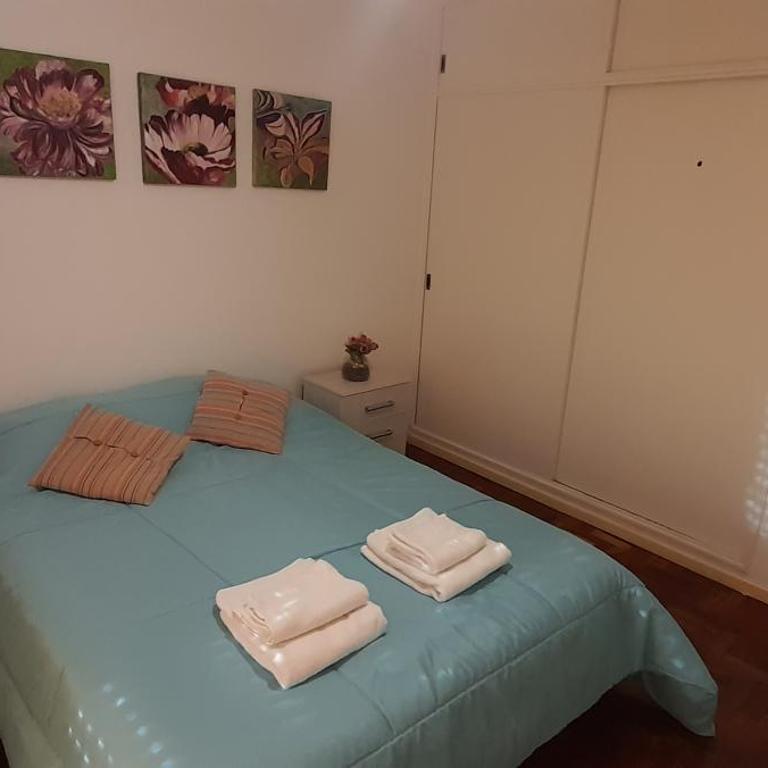 PRECIOSO dpto p/8, super céntrico estacionamiento gratis - Apartamento de 3 dormitorios - 35
