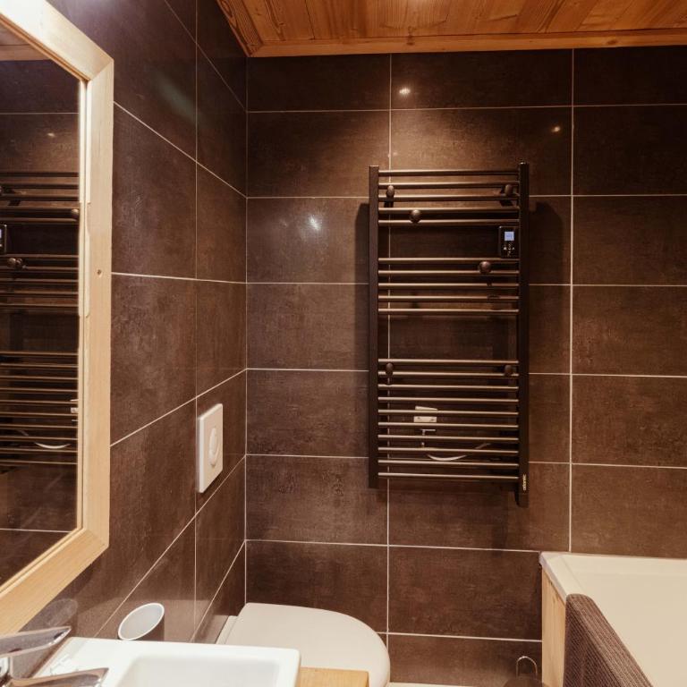 Le Chenaillet, duplex au pied des pistes et spa - Apartment - 21