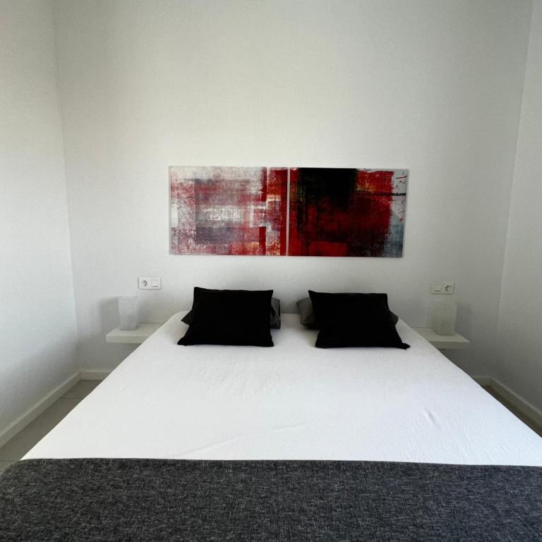 Trendy Casa Linea - Two-Bedroom House - 89