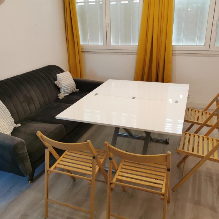 Superbe appartement Montpellier 8 personnes 2 chambres 2 salles de bain Wifi Netflix et parking gratuit - Two-Bedroom Apartment - 5