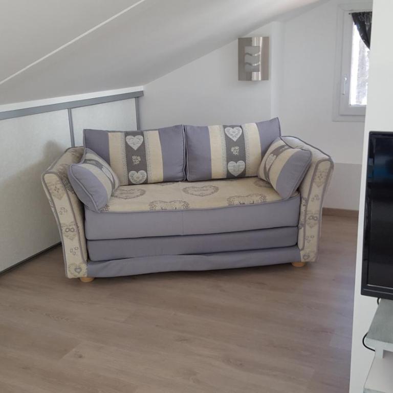Appartements Au Cros De Cagnes - Appartement Mansardé sans Balcon - 33