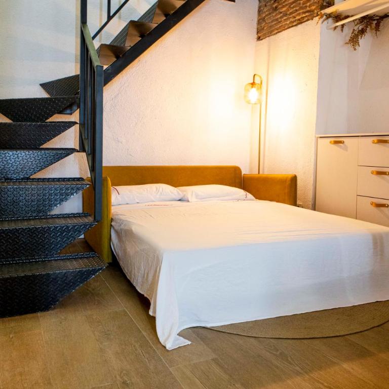 Calle Amparo 86 Lujoso Dúplex con Jacuzzi en Lavapies especial parejas - Apartamento de 2 dormitorios - 32