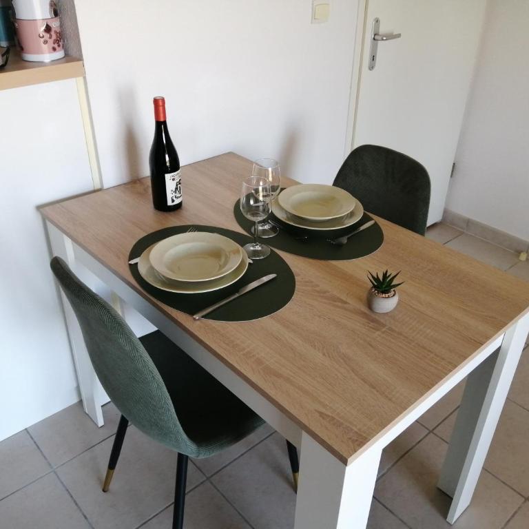 Le cocon de Marie,piscine, balcon, parking gratuit, baignoire - Apartamento de 1 dormitorio - 15