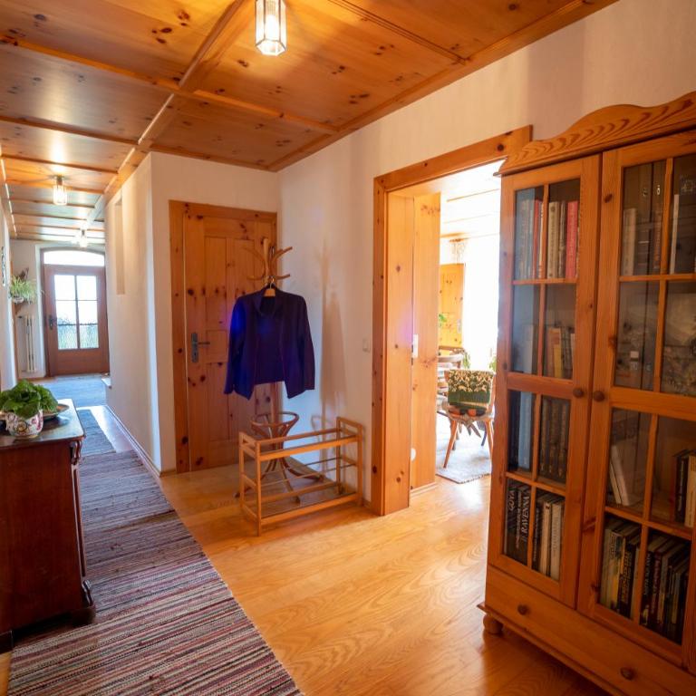 Landhauswohnung mit wildromantischem Garten - Apartment mit 2 Schlafzimmern - 17