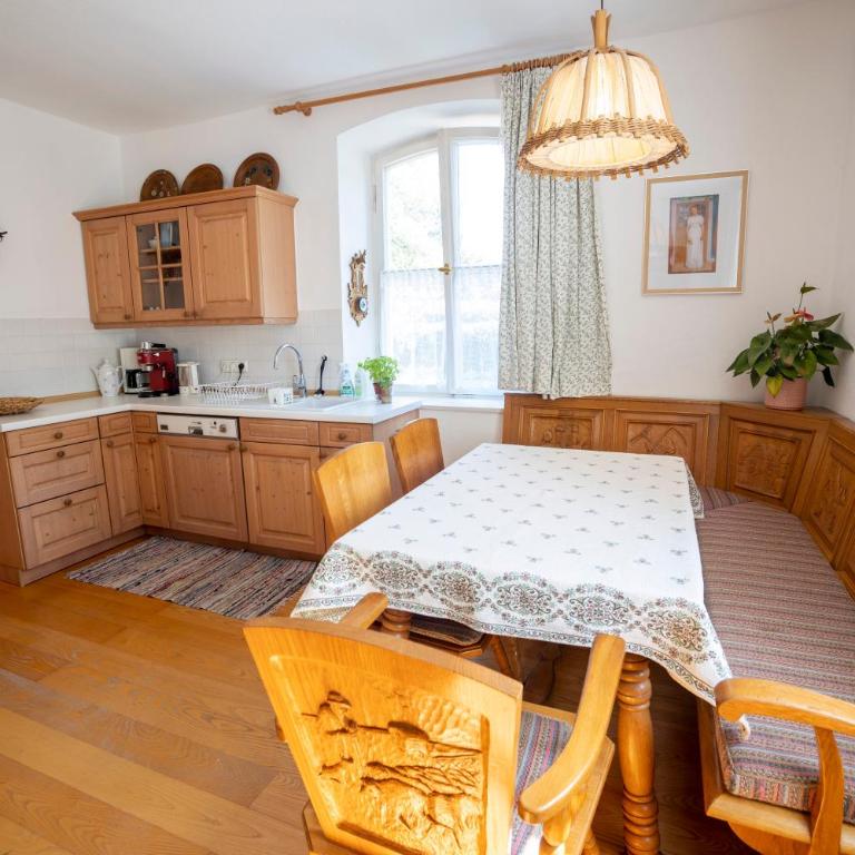 Landhauswohnung mit wildromantischem Garten - Apartment mit 2 Schlafzimmern - 5