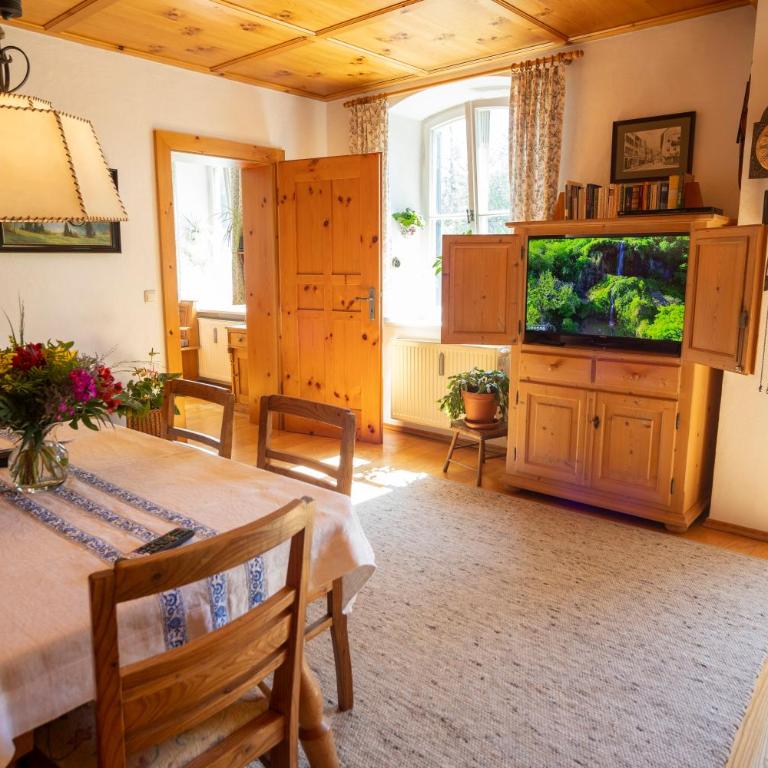 Landhauswohnung mit wildromantischem Garten - Apartment mit 2 Schlafzimmern - 16