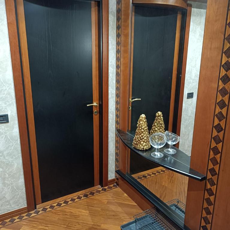 Corvetto 16 - Elegant apartment for 4 - Metro 5 min - Duomo 10 min - Appartamento con 1 Camera da Letto - 26
