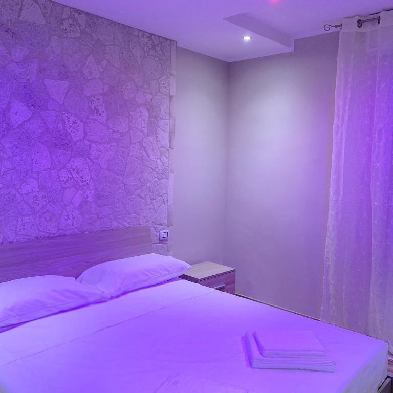 B&B New Paris & Suite - Deluxe Double Room with Balcony - 2