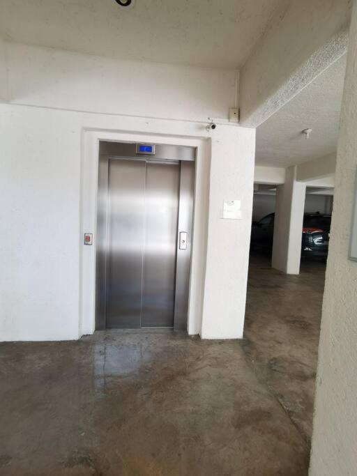 Hermoso departamento con alberca - Apartamento de 3 dormitorios - 22