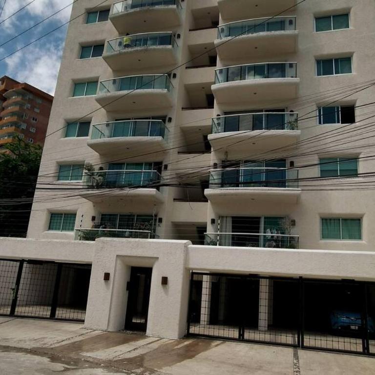 Hermoso departamento con alberca - Apartamento de 3 dormitorios - 21