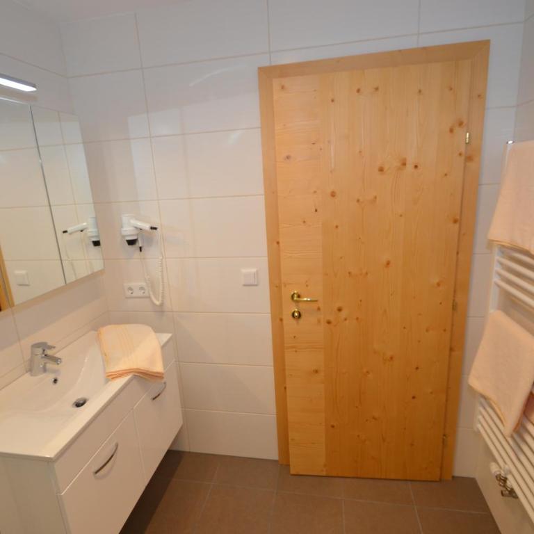 Haus Almfriede - Apartment mit Balkon - 16