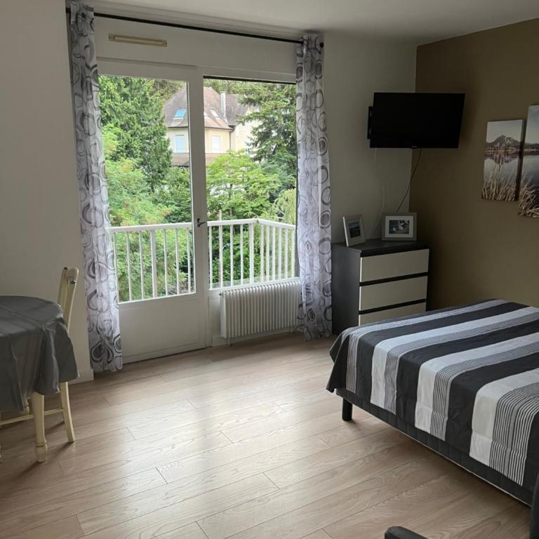 Superbe appartement en résidence avec piscine. - Apartment mit 1 Schlafzimmer - 3