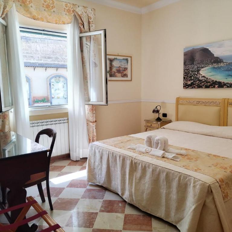 Hotel Trinacria - Camera Standard Matrimoniale/Doppia con Letti Singoli con Vista Giardino - 4