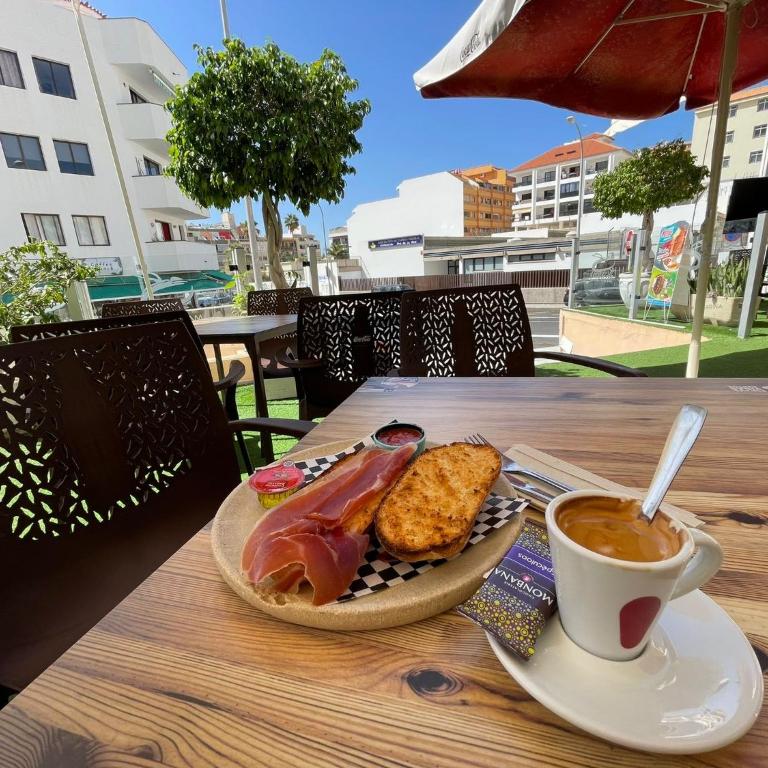 Tenerifeopenhome Central corner relax, wifi, breakfast, beach Los Cristisnos - Two-Bedroom Apartment - 71