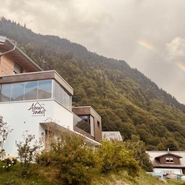 Alpenzauber Apartment Montafon - Apartment mit Dusche - 3