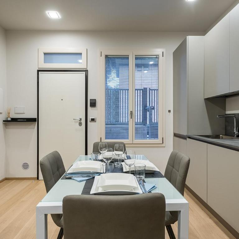 Fragole Suite - Apartment with Shower - 3