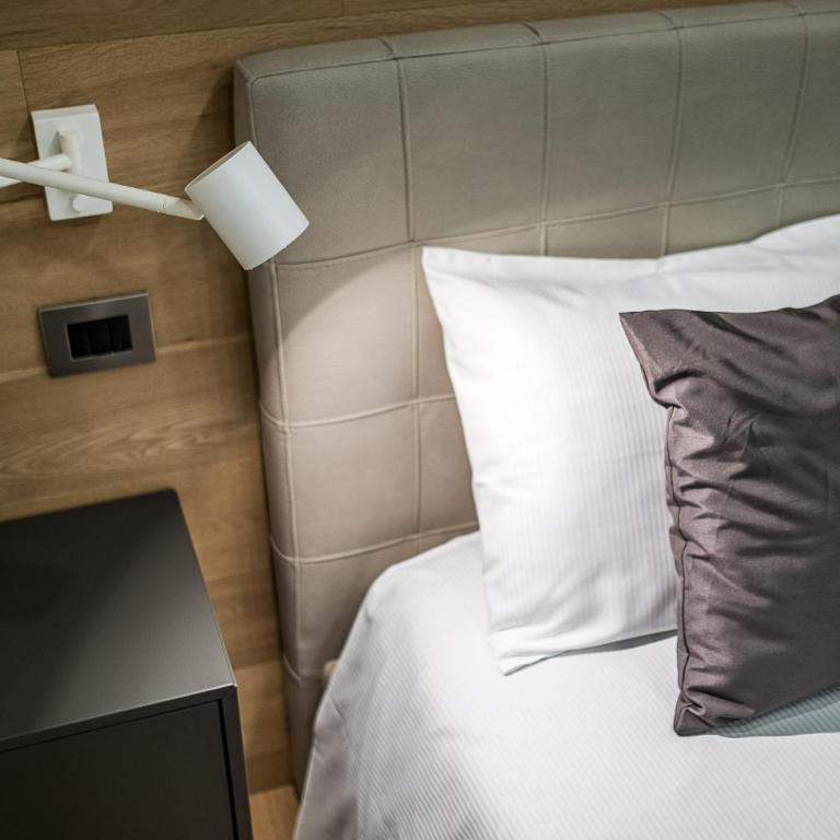 Fragole Suite - Apartment with Shower - 12
