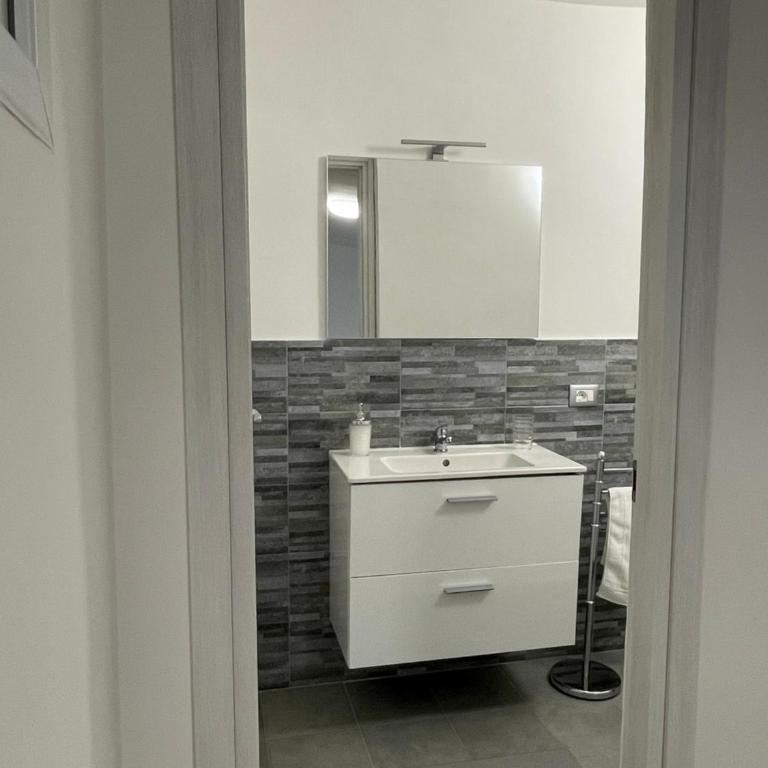Loft Home Sweet Home - One-Bedroom House - 12