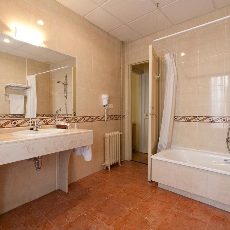 Hotel Norte y Londres - Habitación Doble - 1 o 2 camas - 3