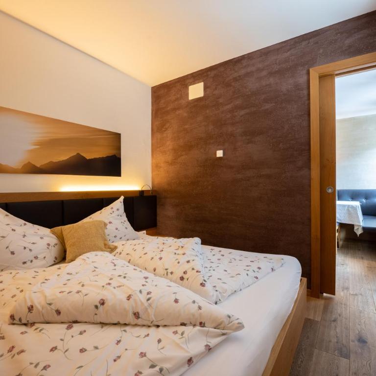 Residence Sägemühle - Two-Bedroom Apartment with Balcony - 2