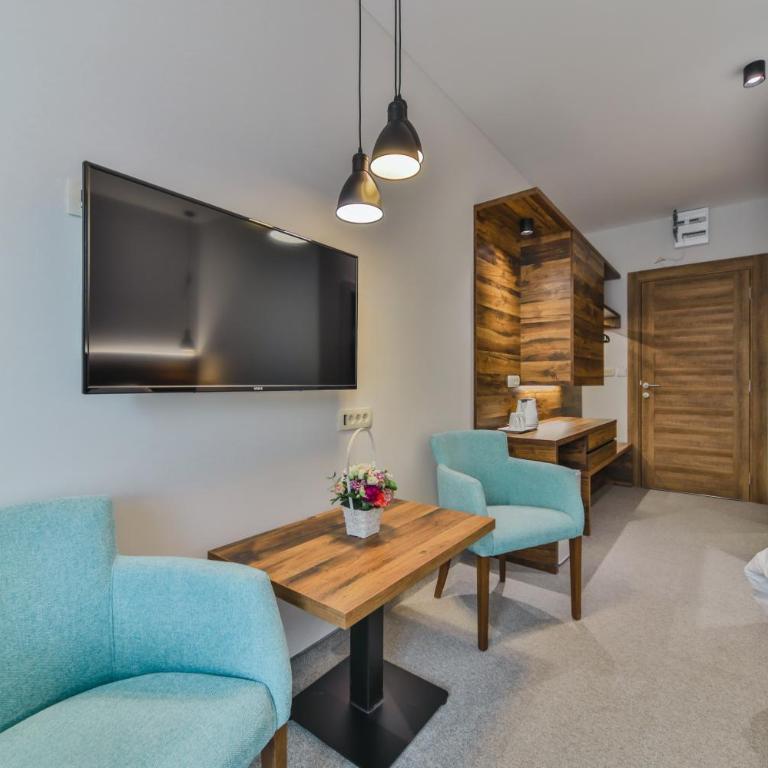 Hotel Vladimir - Deluxe Double or Twin Room - 5