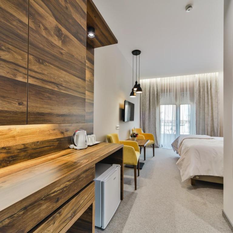 Hotel Vladimir - Deluxe Double or Twin Room - 7