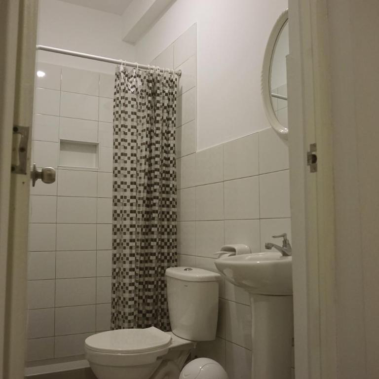 Hospedaje El Velero - Quadruple Room with Private Bathroom - 3
