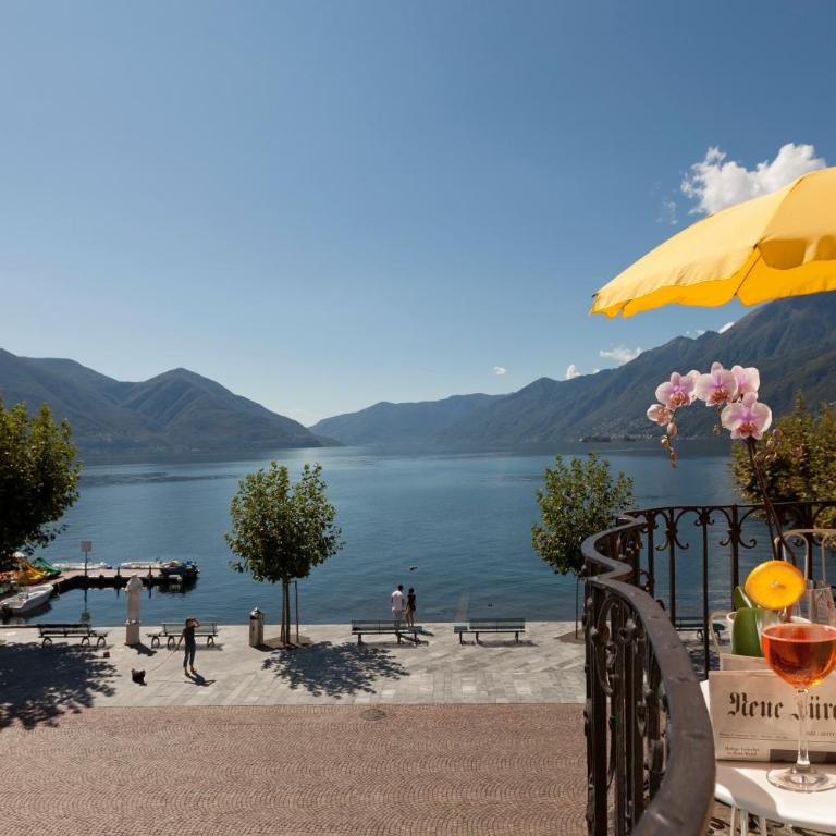 Hotel Tamaro - Camera Matrimoniale con Vista Lago - 4