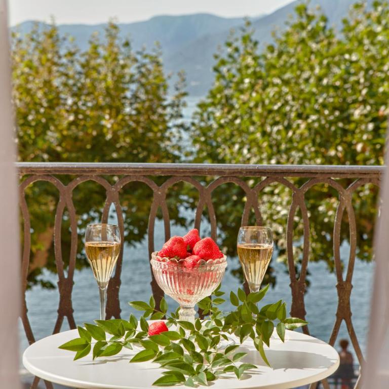 Hotel Tamaro - Camera Matrimoniale con Vista Lago - 6