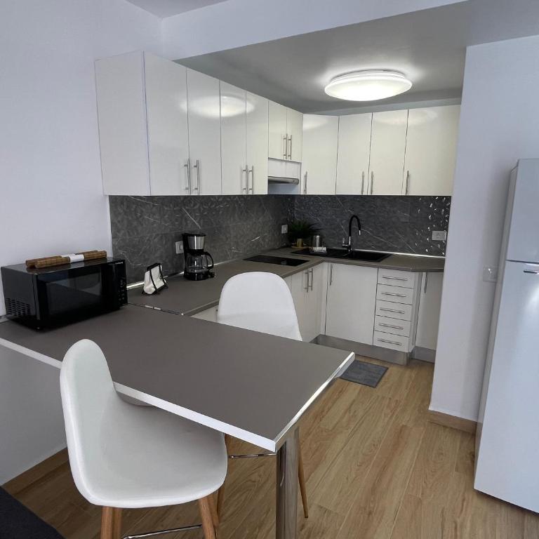 Apartamento Gustamar 13 - One-Bedroom Apartment - 3