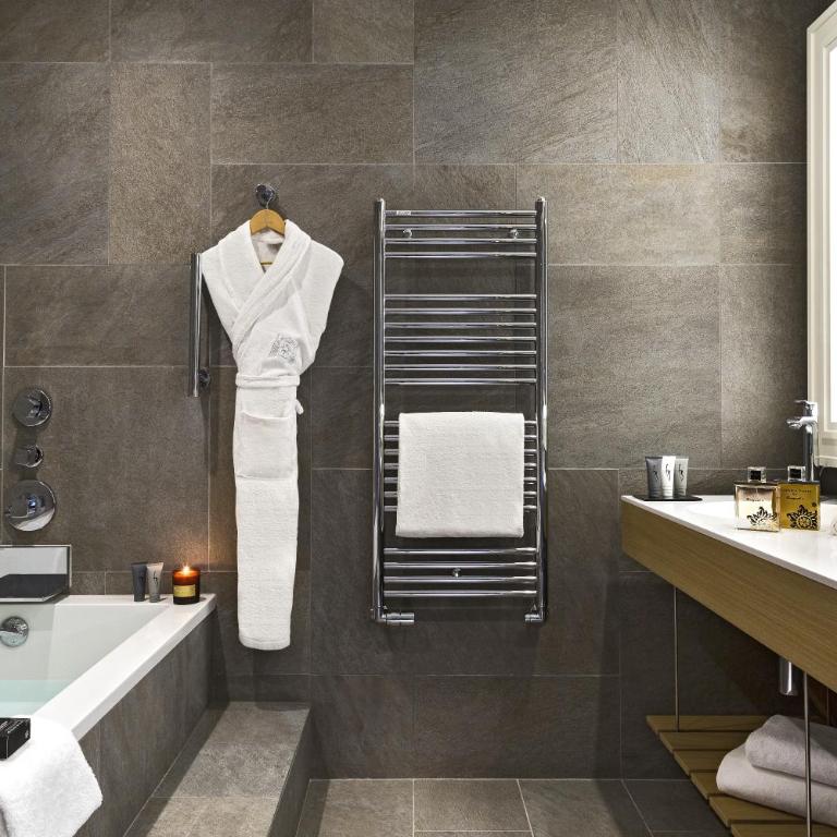 Hôtel Barrière L'Hôtel du Golf - Chambre Exécutive - Vue sur Mer - 3