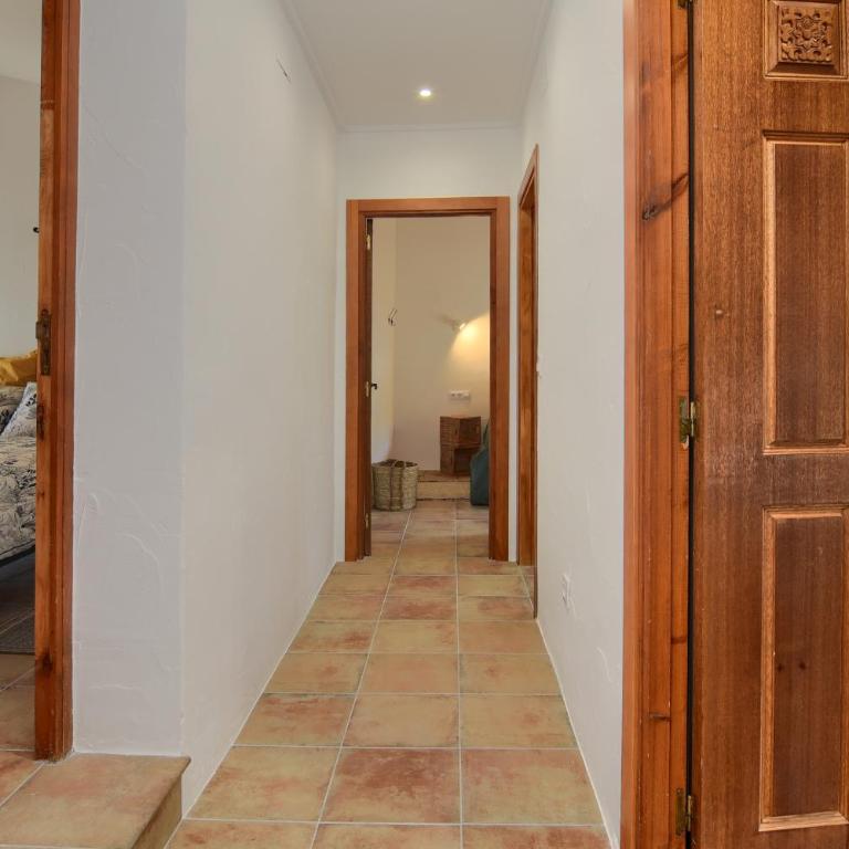 Villa for 10 with swimming pool and sea view - Villa - 26