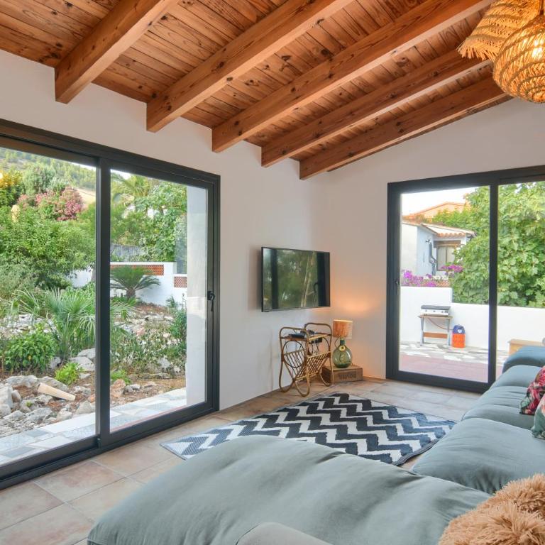 Villa for 10 with swimming pool and sea view - Villa - 33