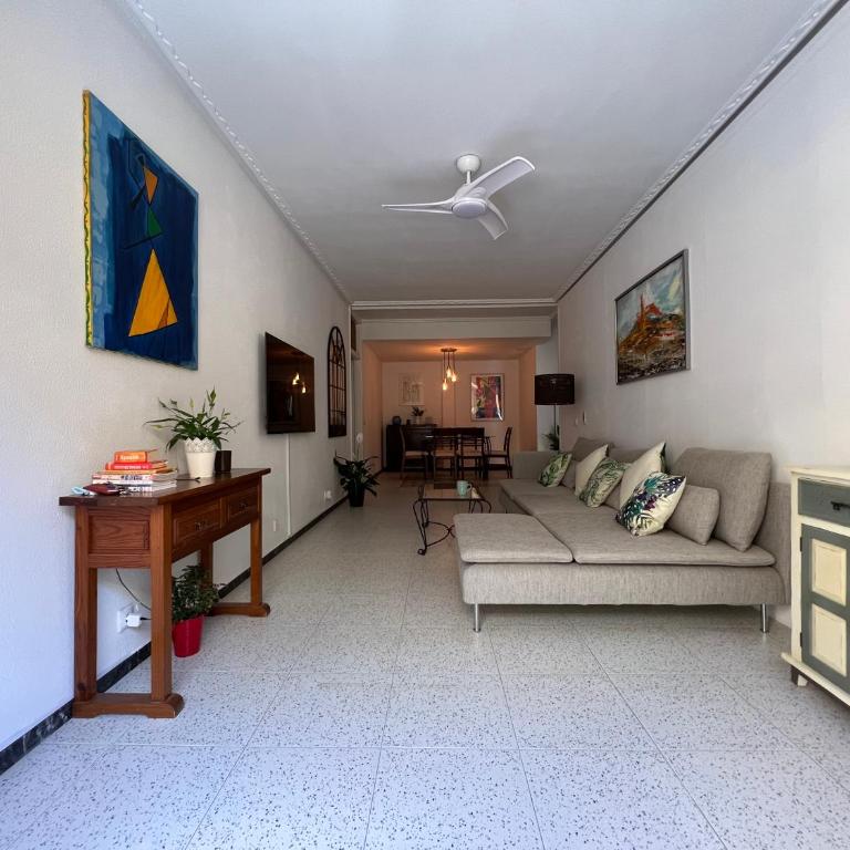 Spacious 4 Bedrooms apartment for family or several friends - Apartment - 16