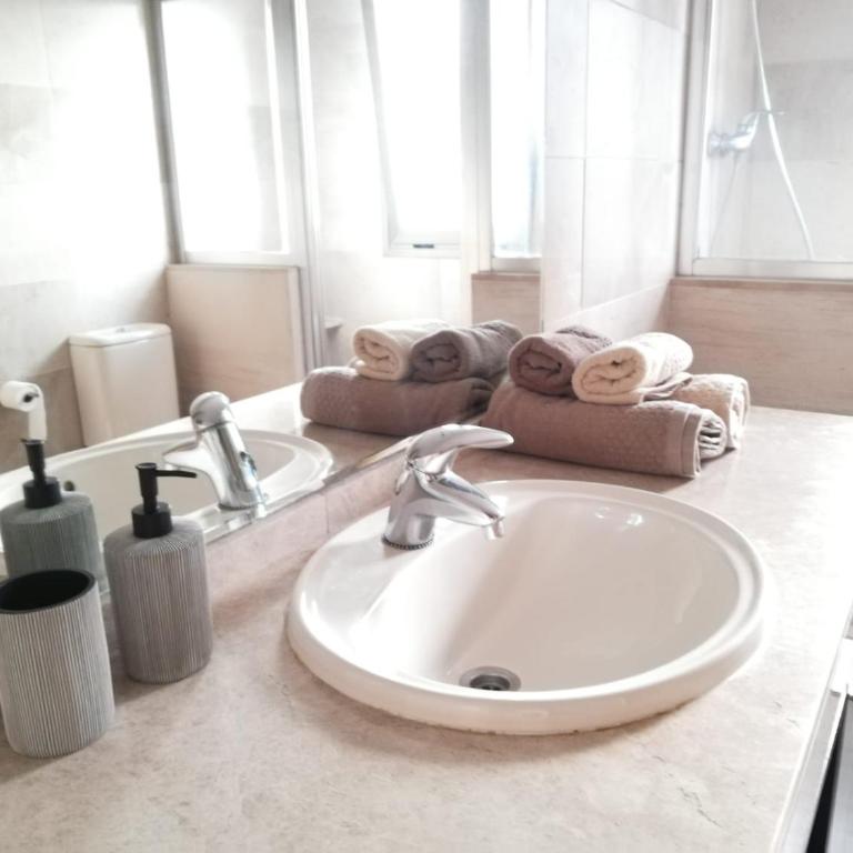 Gran piso en zona comercial Malaga - Apartamento - 25