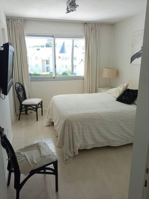 Elegante apto a metros del Shopping 2 dorm - Two-Bedroom Apartment - 12