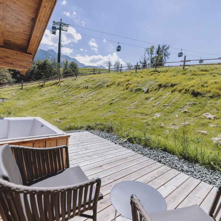Premium Chalets by ZAGLGUT, Zell am See-Kaprun - Wellness & Infinity Pool, Air Conditioning, Panoramic Views & Summer Card Included - Chalet mit 3 Schlafzimmern, Sauna und Außenbadewanne - 15