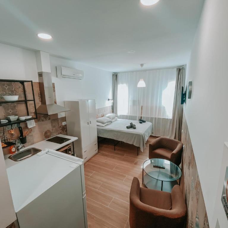 Hotel Apartamentos Pueblo Mar - Estudio Estándar - 13