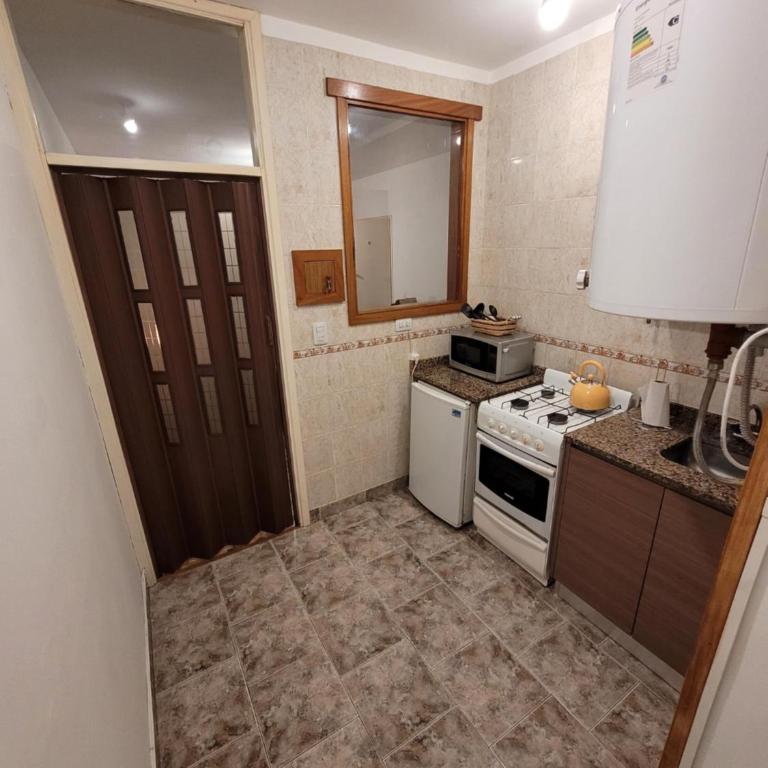 Departamento - Monoambiente - Frente al Shopping Paseo Aldrey - SE RESERVA CON SEÑA - One-Bedroom Apartment - 7
