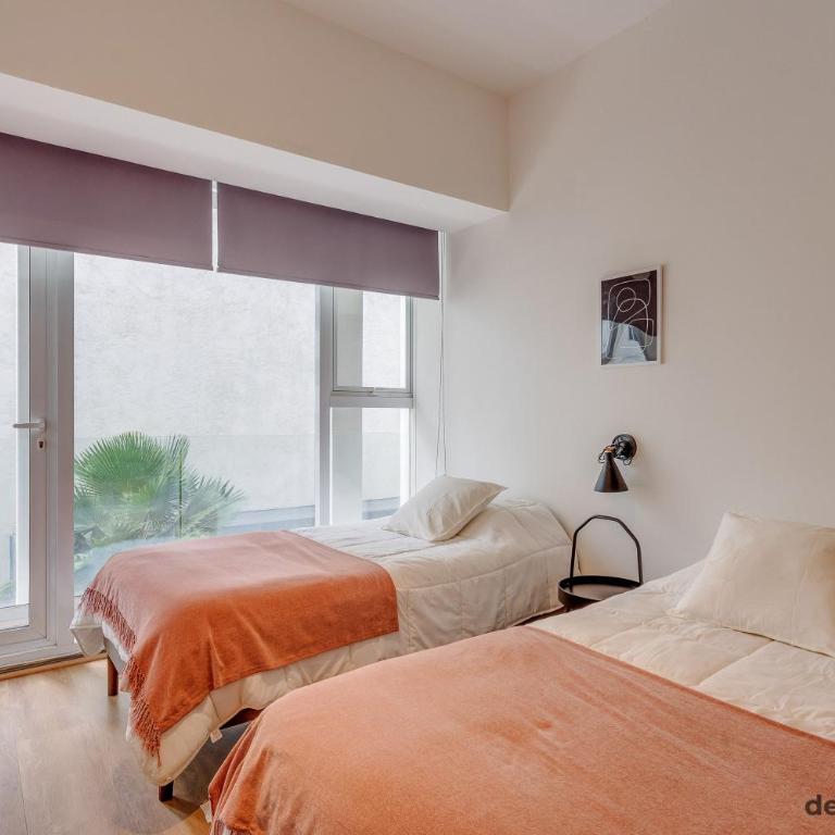 Lovely & Spacious Apartment with Pool & Gym in La Condesa - Icon - Two-Bedroom Apartment - 3