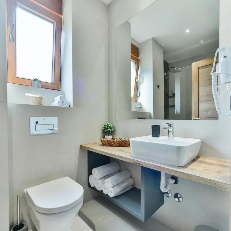 Hotel Vladimir - Standard Double or Twin Room - 1