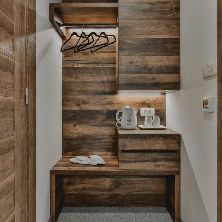 Hotel Vladimir - Standard Double or Twin Room - 4