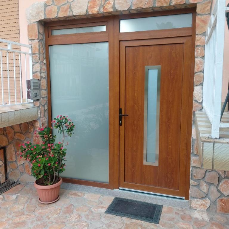 Villa Vinka - Apartment with Balcony - 22