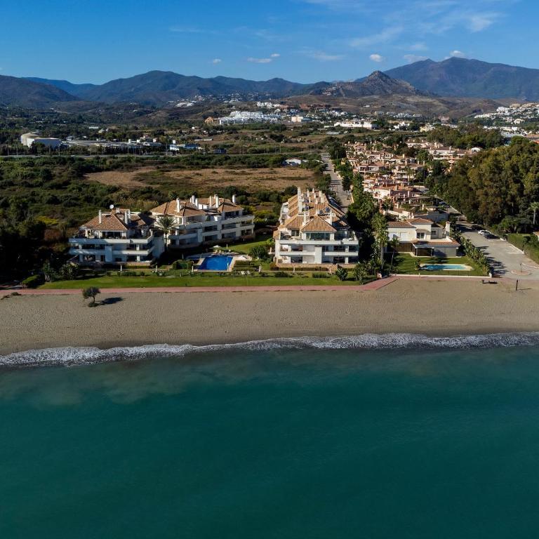 Appt 311 Heaven Beach-Paseo-All year heated pool-Free Bikes - Apartamento de 2 dormitorios con terraza y vistas al mar - 42