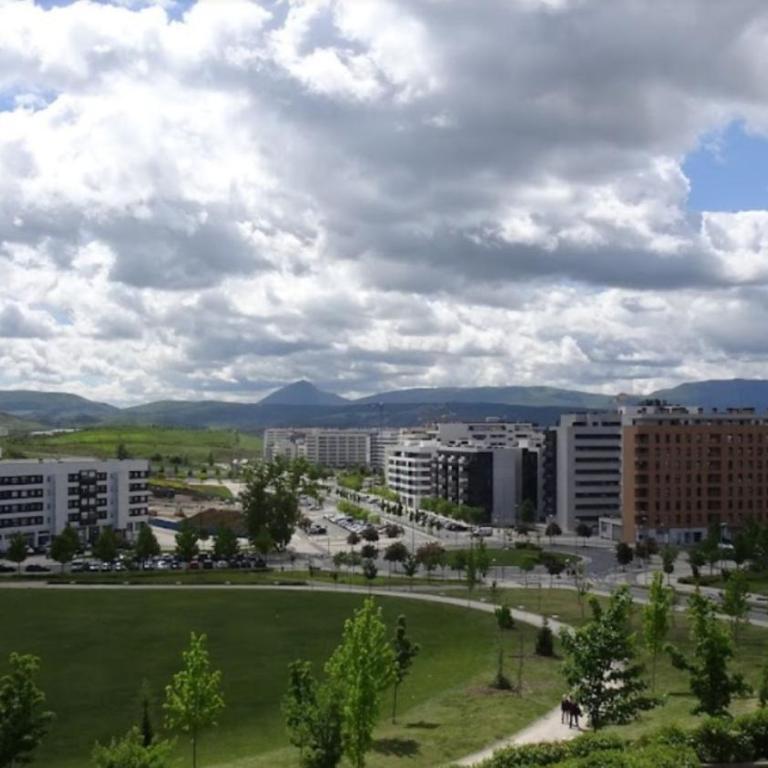 Precioso apartamento en Pamplona junto al centro - Two-Bedroom Apartment - 14