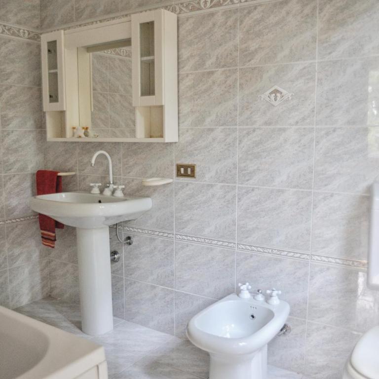 Villa Sargiano - King Room with Spa Bath - 11