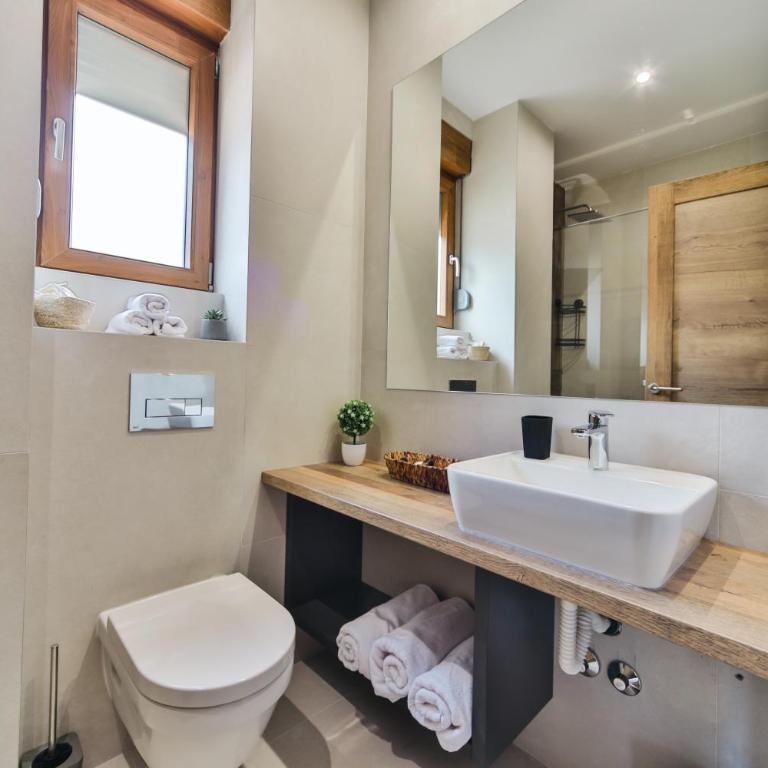 Hotel Vladimir - Junior Suite - 4