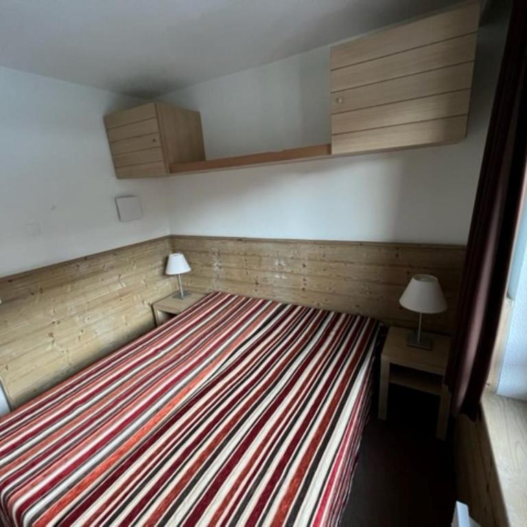 Appartement La Tania 2 pièces garage dans chalet pied pistes - Apartment - 26
