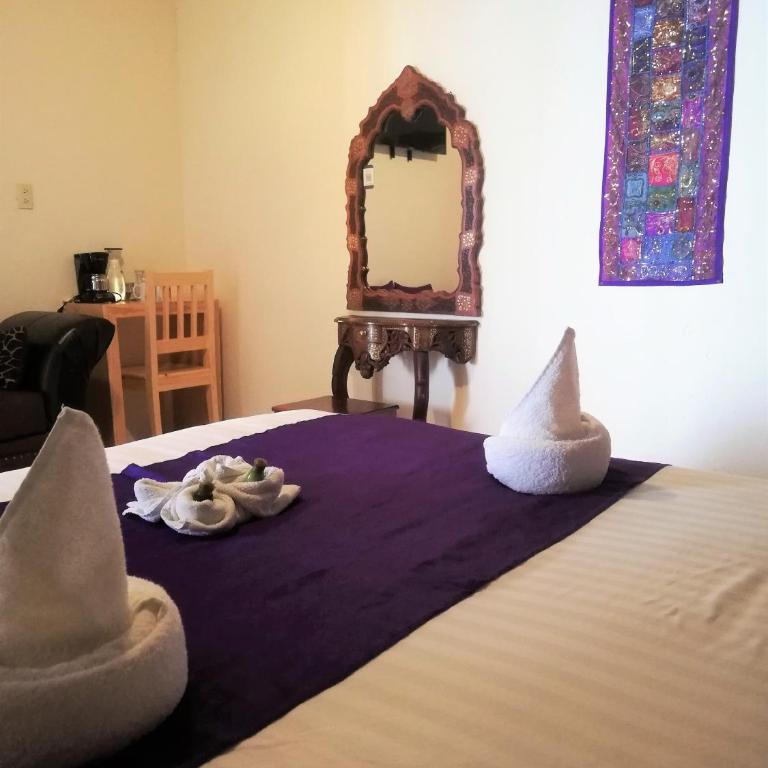 Ganesha Hotel - Double Room with Private Bathroom - 7